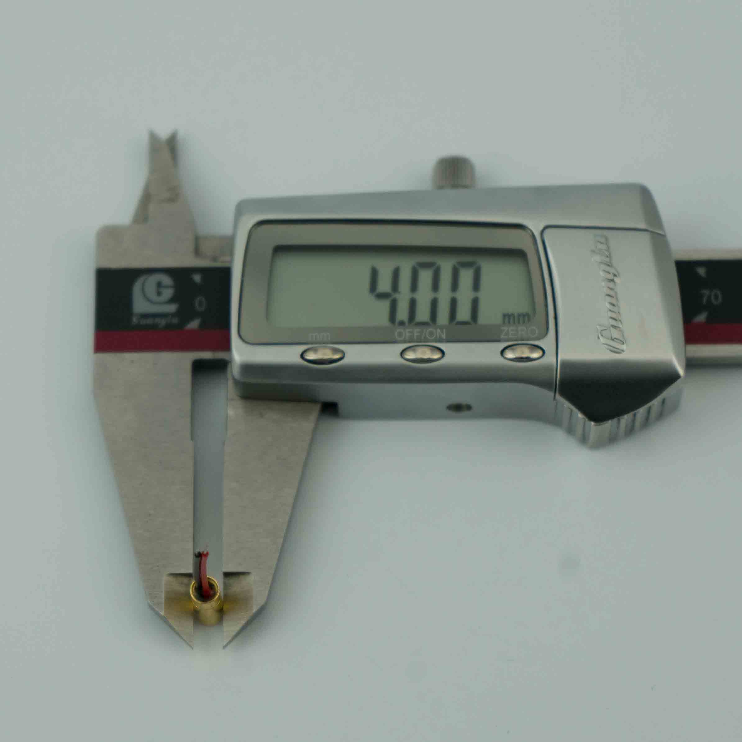 أصغر ليزر Φ4mm 850nm 1mw IR ليزر وحدة قبضة الليزر المنشط لليزر المسدس